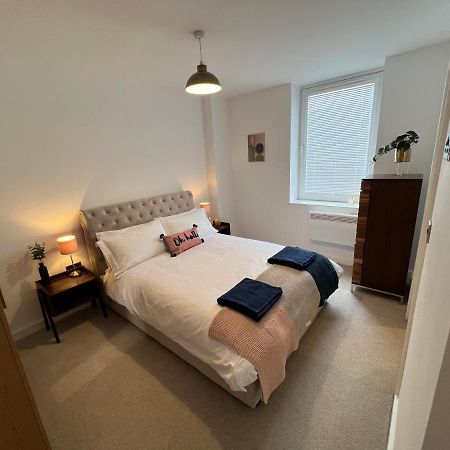 Modern 2 Bedroom Apt Sleeps 6 - Near Gloucester Exterior foto